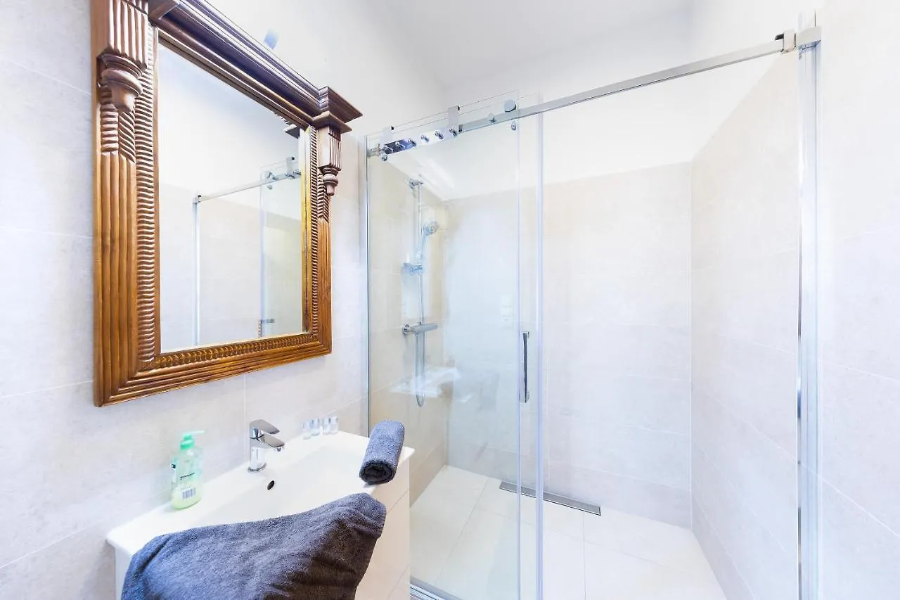 Boheme Apartments Charle'S Square Prague