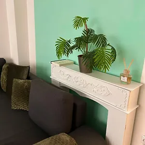 Sunny Flat In Center Of Appartamento